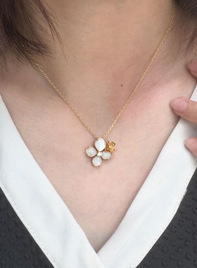 小红薯同款孔雀石绣球花吊坠镶钻四叶草锁骨链天然白贝母项链配饰