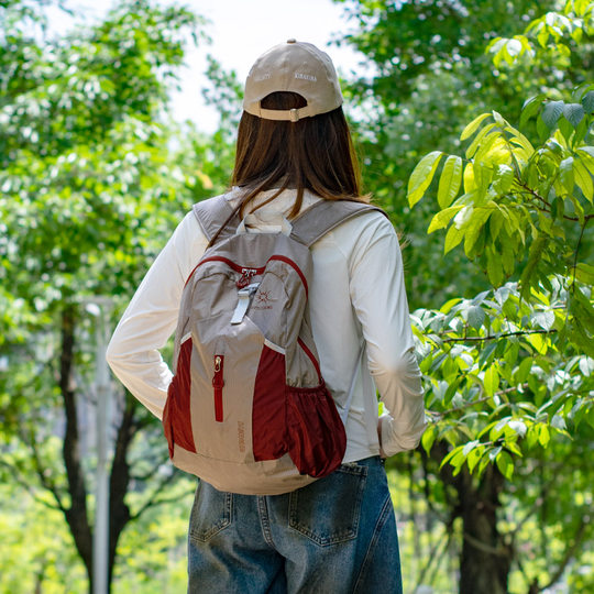 户外旅行背包女轻便2025新款双肩包折叠超轻薄登山包出游便携爬山