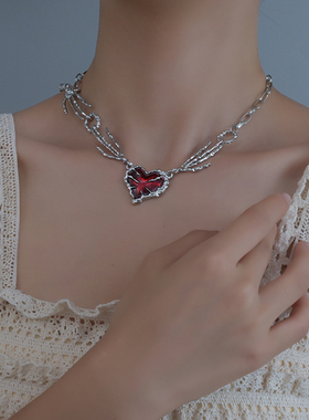 甜酷风红色爱心项链女纯欲风