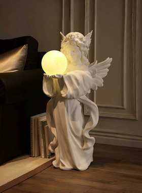 艺术沙发旁边摆件天使雕塑法式