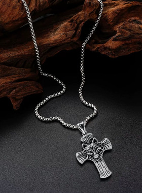 不褪色做旧嘻哈复古霸气十字架项链男女小众高级吊坠重工项链配饰