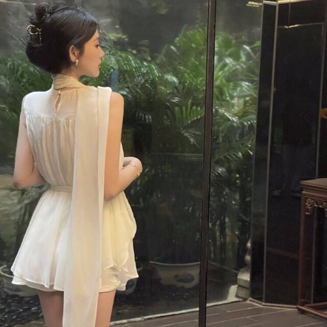 Loose pure lust pullover sleeveless chiffon tie