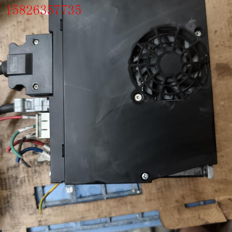 X5DA75A-11 禾川750W伺服驱动器,拆机,实(议价) - 图0
