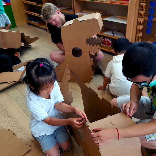 纸壳恐龙纸箱可穿戴纸壳纸盒玩具模型幼儿园手工diy儿童制作纸板 - 图0