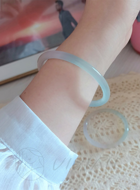 顺丰发货半山半水冰种玉髓手镯