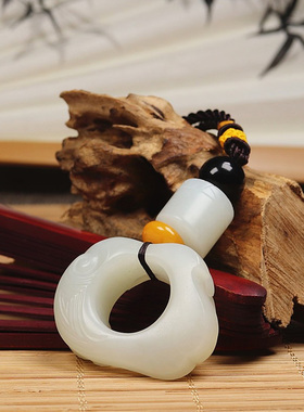 苏工雕刻和田玉玉器挂件扳指