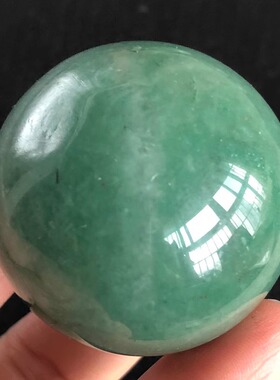 厂家批发天然东陵玉球水晶球摆件绿色原石手把件家居风水饰品