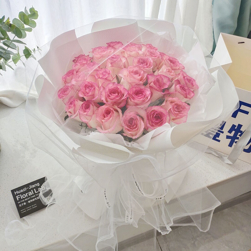 爱艾莎粉玫瑰花束送女友北京上海成都郑州杭州鲜花速递同城配送店