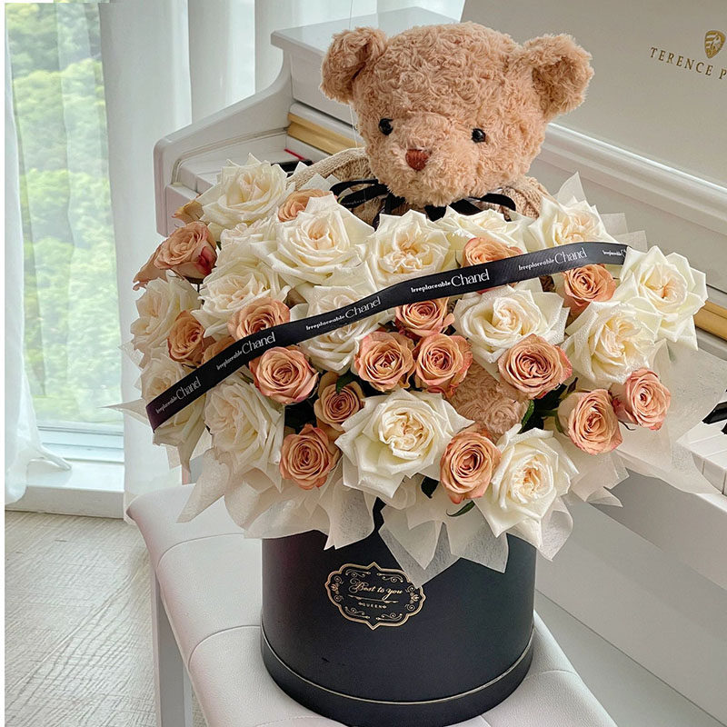 卡布奇诺玫瑰花束小熊抱抱桶鲜花速递同城配送西安成都生日送女友,淘宝优惠券,粉丝福利购,淘宝优惠卷