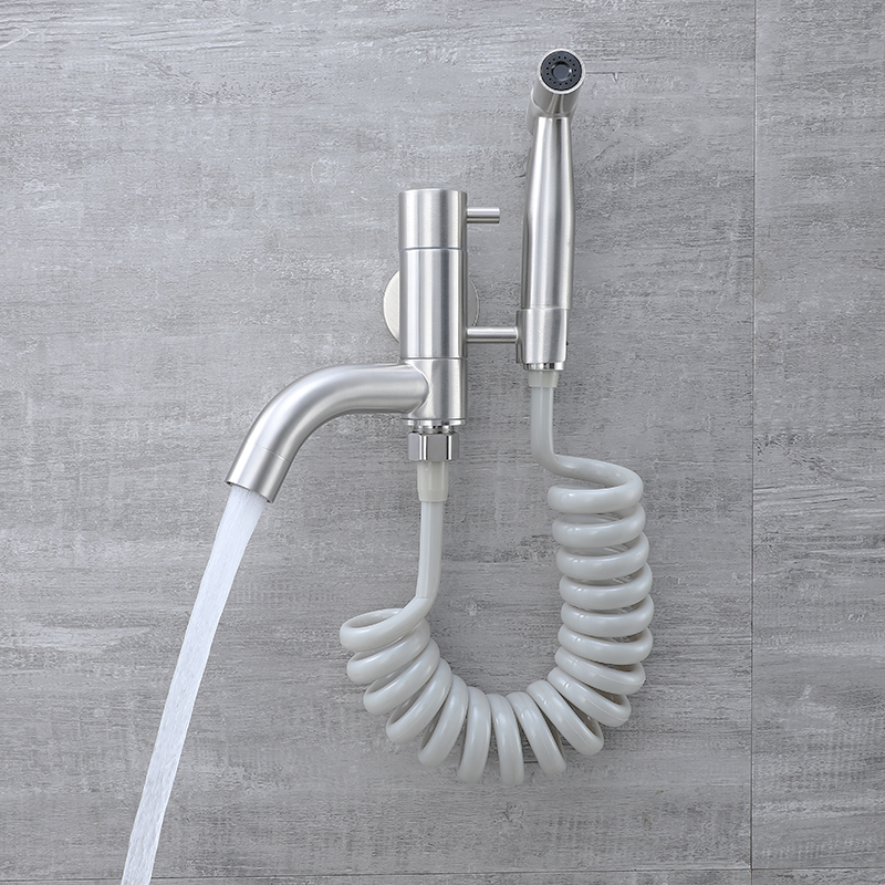 阳台拖把池水龙头专用带喷枪家用洗衣池旋转折叠龙头马桶冲洗喷枪 - 图2