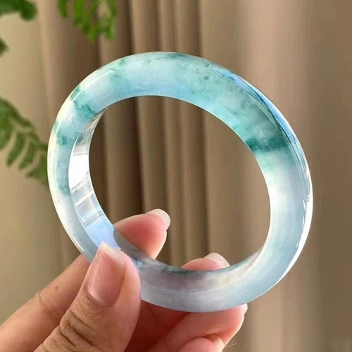 走近曼德勒天然缅甸翡翠手镯圆条正圈手镯直播直播间专拍链接 - 图0