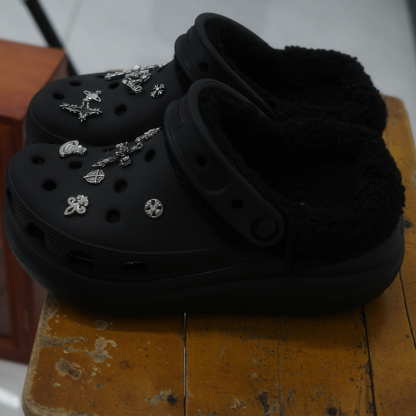 Mkop洞洞鞋毛绒内胆鞋套棉适配厨师鞋卡骆驰Crocs/Cross云朵泡芙 - 图1