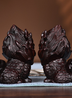 非洲黑檀实木圣兽吉祥瑞兽新款铜钱麒麟手把件摆件木雕家居