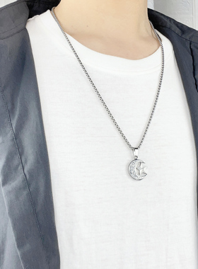 POYO韩版轻奢小众设计镶钻星星月亮项链个性百搭钛钢男女吊坠情侣