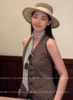 老钱风大女主白色条纹丝巾