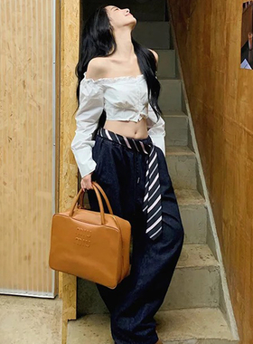 纯欲风黑粉色条纹腰带女