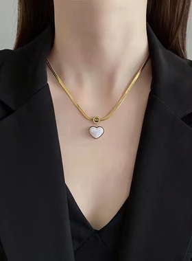 钛钢项链 蛇骨链爱心桃心心形白色吊坠项链