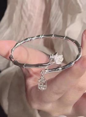 一栗手镯铃铛金色手镯银色手环手链女高级感女儿童手镯手串合金铁