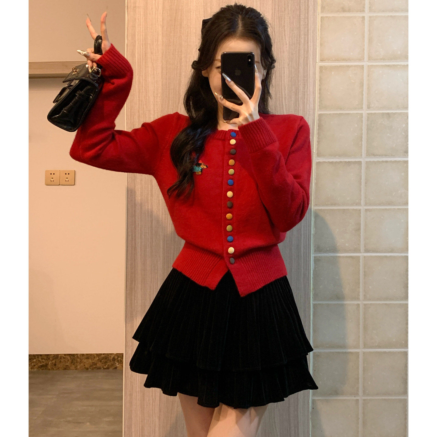 氛围感！红色刺绣毛衣开衫女彩色扣子圣诞本命年气质针织外套上衣,淘宝优惠券,粉丝福利购,淘宝优惠卷