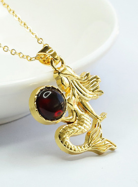 天然琥珀吊坠血珀美人鱼项链挂链珠宝首饰女士款甜美可爱时尚饰品