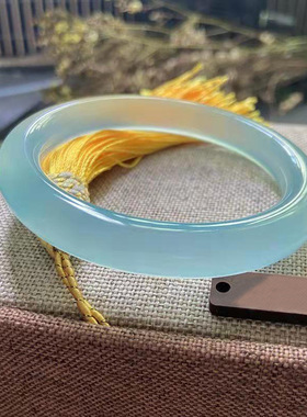 天然冰川蓝玉髓正圈柔情似水手镯女士款文雅天青冻湖水蓝玛瑙镯子