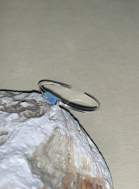 蓝色戒指开口可调节指环