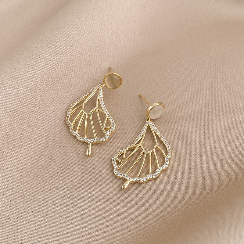 轻奢高级感猫眼石耳钉女士新款精致耳环耳坠小众设计气质简约耳饰,淘宝优惠券,粉丝福利购,淘宝优惠卷