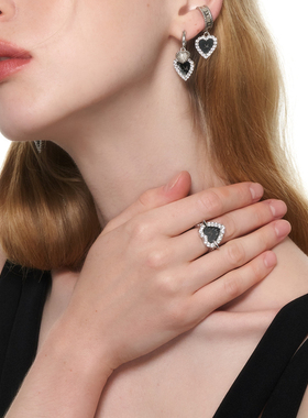 MARSEVEN双爪爱心钻钻戒指