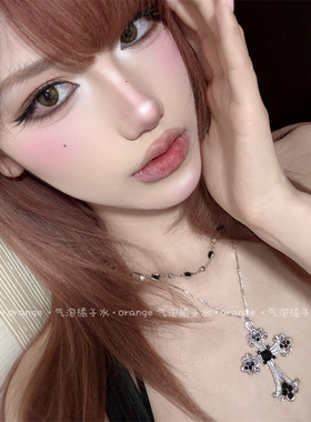 甜酷辣妹双层叠戴十字架项链