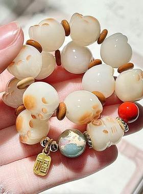 冰淇淋炭烧焦糖猫爪招财猫可爱串珠手链学生党手串男女闺蜜礼物