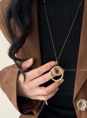 金色多层缠绕圆环吊坠长项链女2025新款秋冬毛衣链大气高档高级感