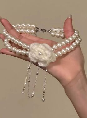 野心家原创【缪斯之语】酒红色蝴蝶结缎面颈链圣诞新年氛围感项链