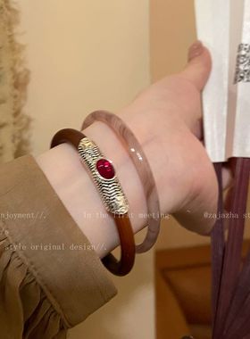 2023年新款新中式鸡血藤红码素圈手镯女复古民族风简约闺蜜手饰