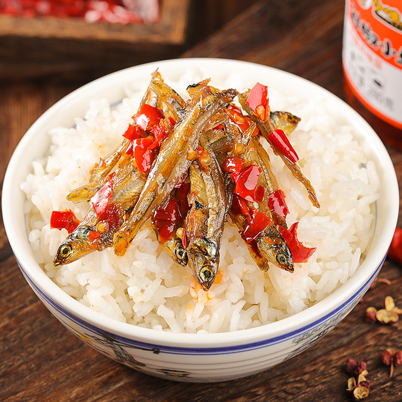 香辣小鱼仔剁辣椒柴火鱼湖南特产小零食毛毛鱼拌饭酱下饭菜小鱼干 - 图3