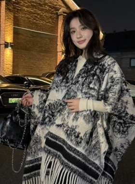 2024秋冬新款时尚流苏披肩围巾女