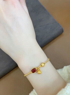 法国CapinKofin古法镶嵌石榴红锆石金色手链转运珠小莲蓬小花