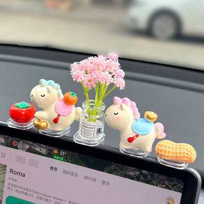 车载摆件吉祥物桌汽车中控台摆件