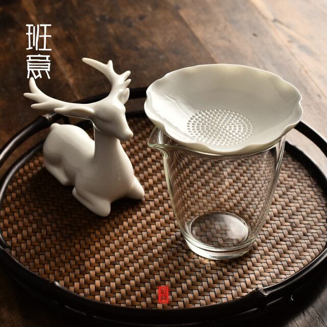 Banyi Xilu ສີຂາວ porcelain ຊາຮົ່ວສ້າງສັນ ceramic ຊາການກັ່ນຕອງຊາການກັ່ນຕອງຊາຊຸດອຸປະກອນເສີມເຄື່ອງປະດັບເຮັດຊາປອມ