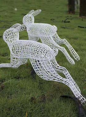 大型铁艺不锈钢麋鹿兔子镂空户外抽象装饰园林景观草坪动物摆件