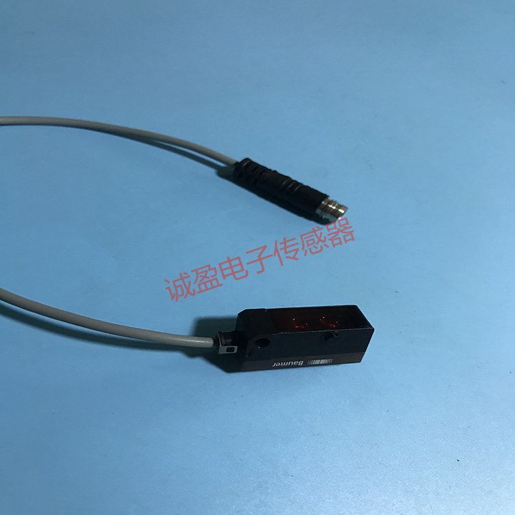 FHDK 10P1101/KS35瑞士Baumer保盟光电引线接头M8, 3 针现货 - 图1