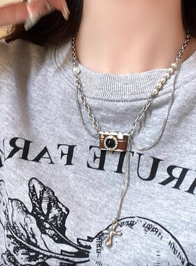 搞怪复古立体相机项链