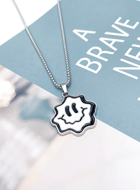 CRIVLA黑白卡通笑脸项链男女生士高级感设计小众装饰情侣配饰饰品