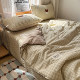 A safe summer quilt for babies