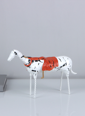 现代新中式白马背上小女孩摆件抽象装饰品轻奢设计师创意家居摆设