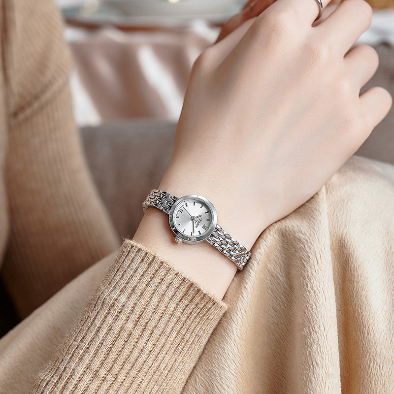 聚利时女士名牌小小巧钢带感手链表 希欢手表国产腕表