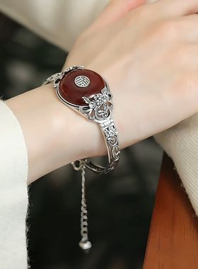 925银牡丹花红玛瑙平安扣福手镯