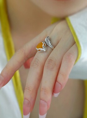 925银复古新中式蜜蜡狐狸戒指环