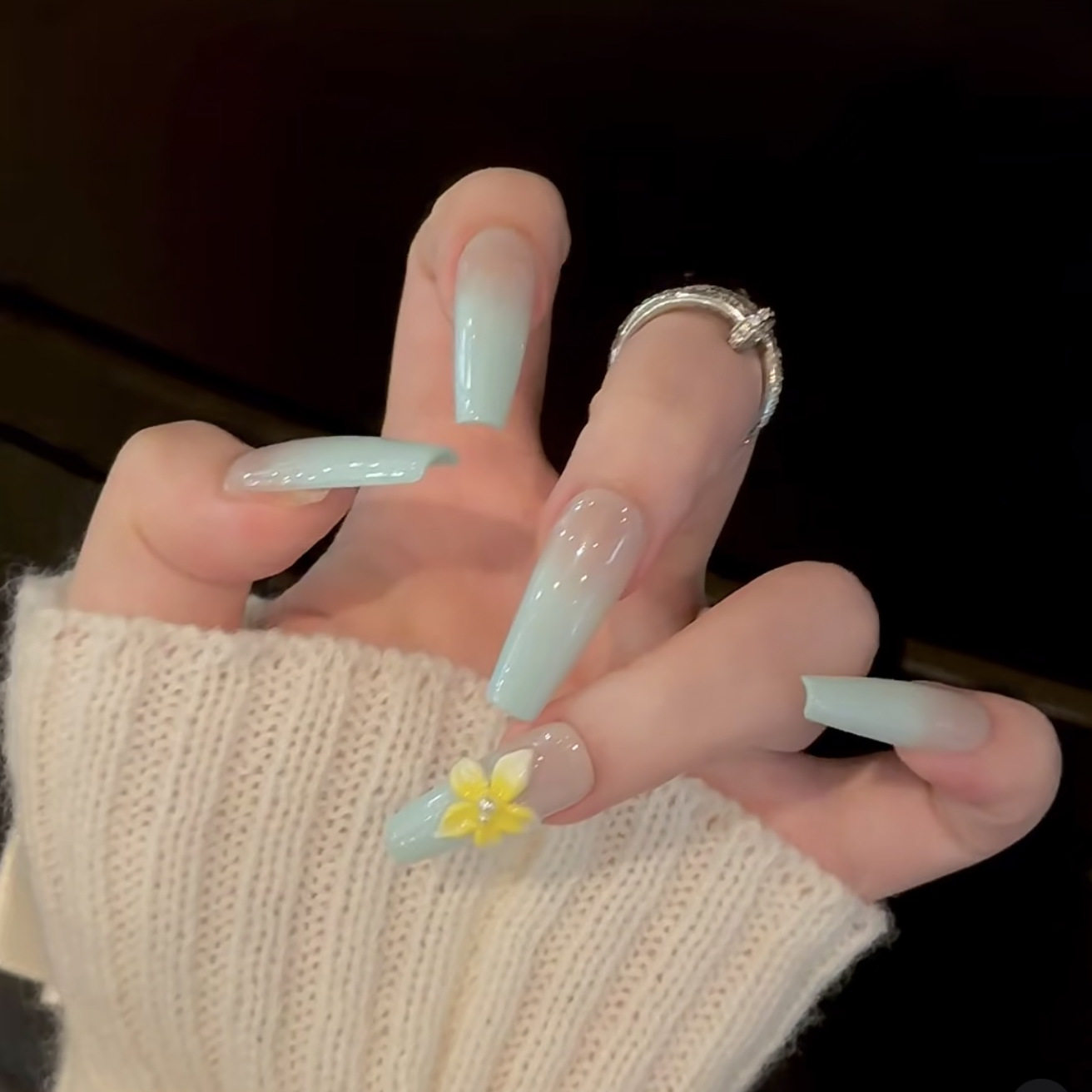 薄荷曼波夏日立体鸡蛋雕花渐变纯手工穿戴美甲中长款可拆卸指甲贴,淘宝优惠券,粉丝福利购,淘宝优惠卷