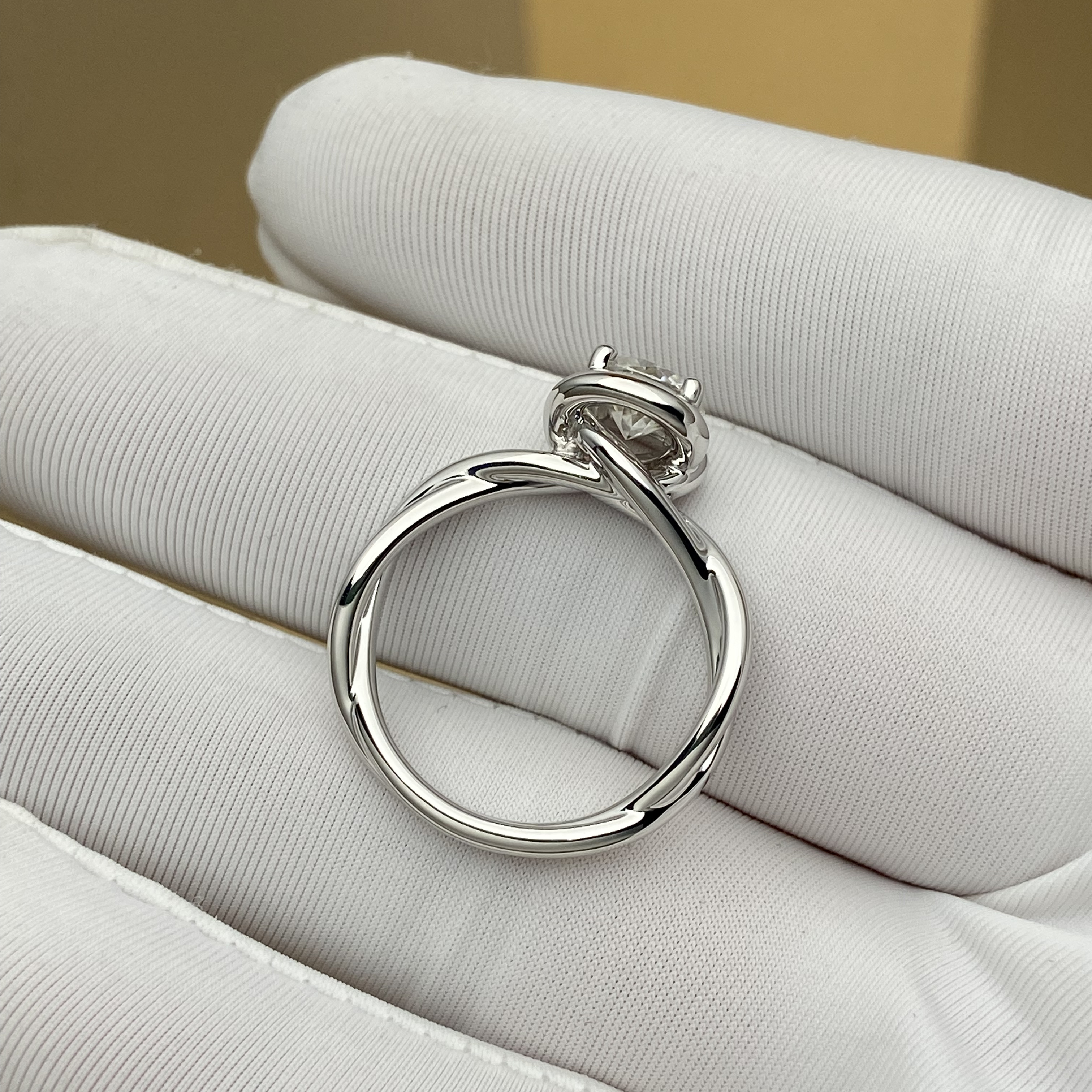 金功良匠连理枝1克拉莫桑石银戒小众原创设计感送女友送闺蜜礼物 - 图0