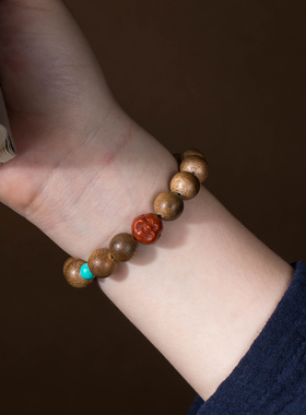 天然达拉干沉香木生肖本命像手串